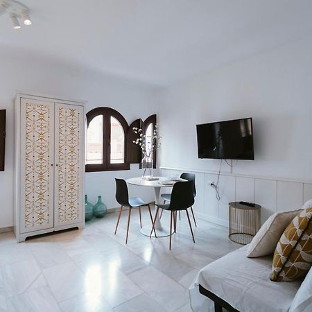 Complete Studio With Terrace - 1Bth- La Giralda Apartment Sevilla Bagian luar foto